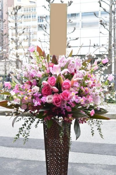 画像3: デザイン脚スタンド1段20,000円 (3)