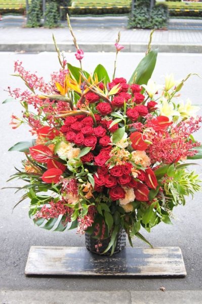 画像2: 御祝アレンジ（トールタイプ）40,000円 (2)